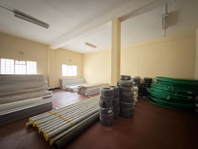 Commercial building for sale