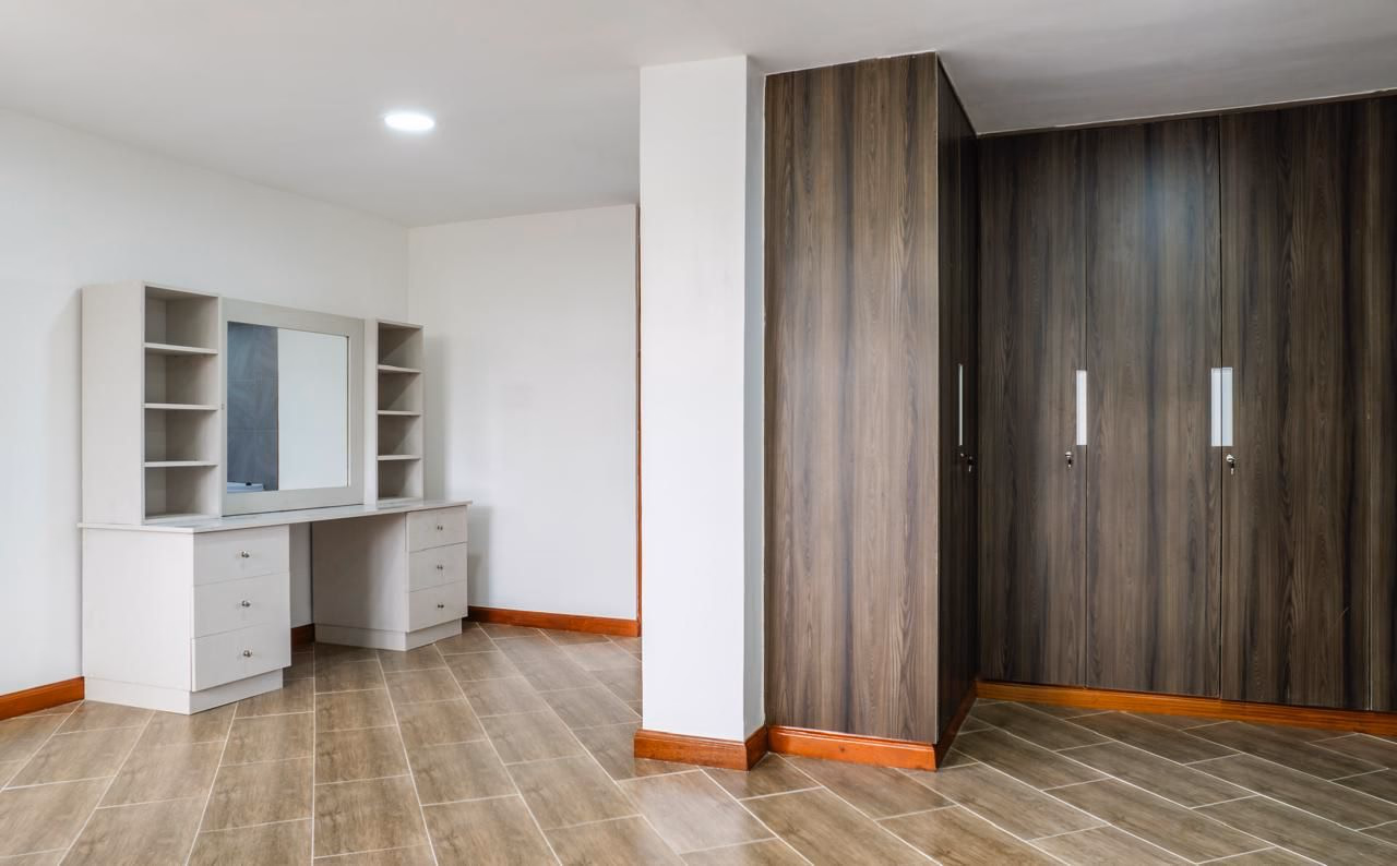 5-bedroom villa for Rent in Kyuna