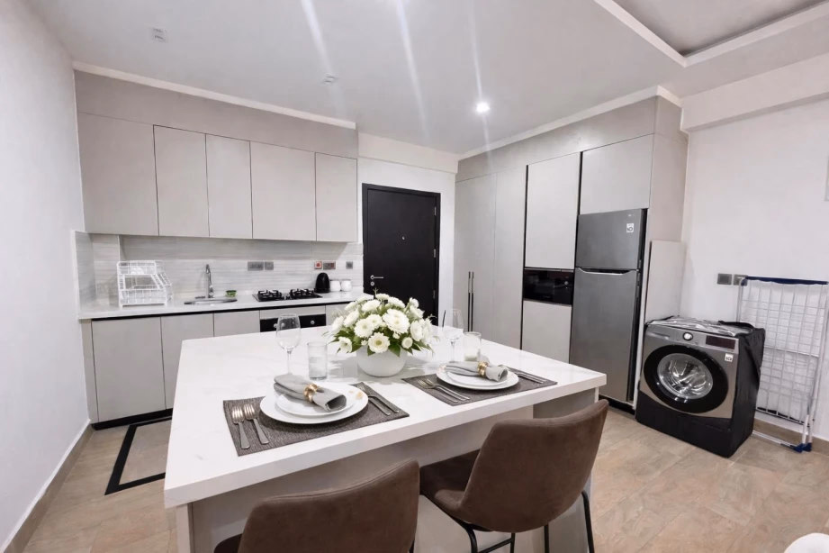 Fully furnished 1-bed available for rent in Riverside Square