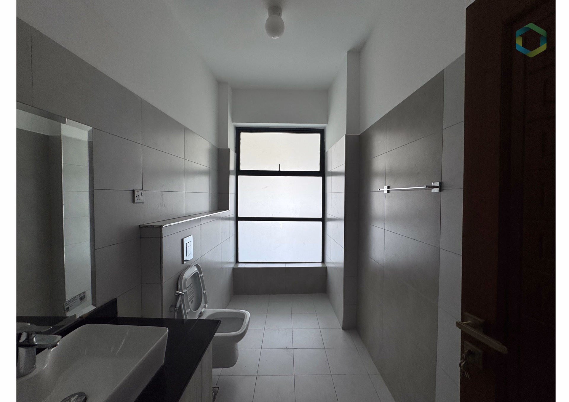 Four-bedroom apartment for sale at Jumeirah Palms, Nyali