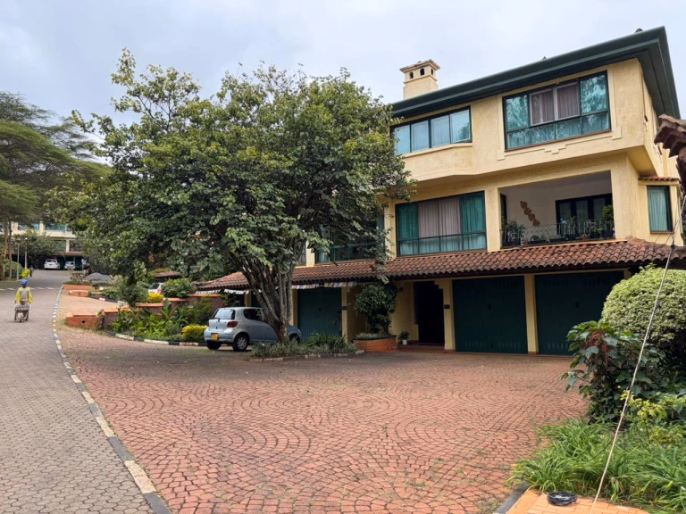 Three-bedroom townhouse for sale in Kyuna