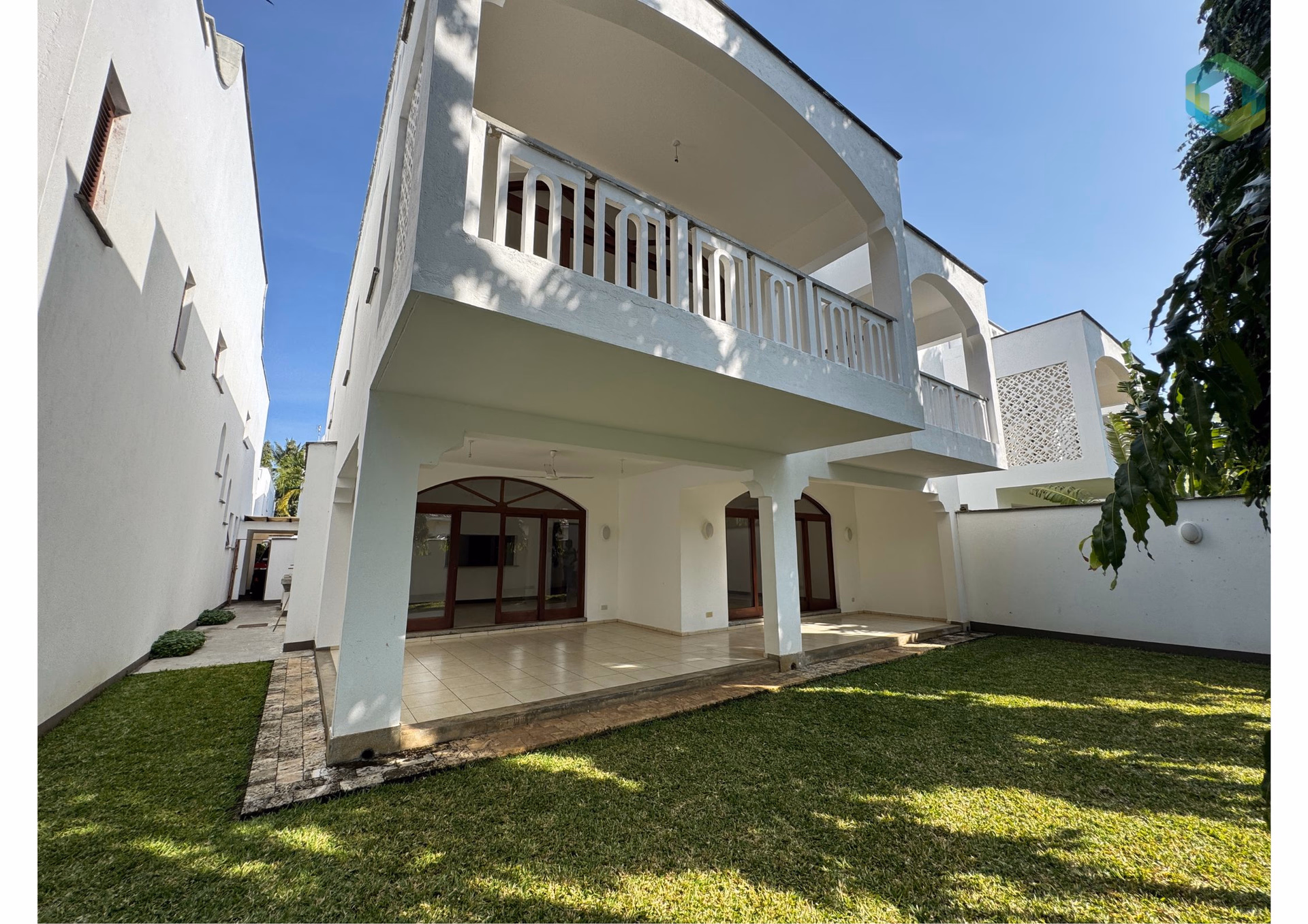 Lantana Coral Drive