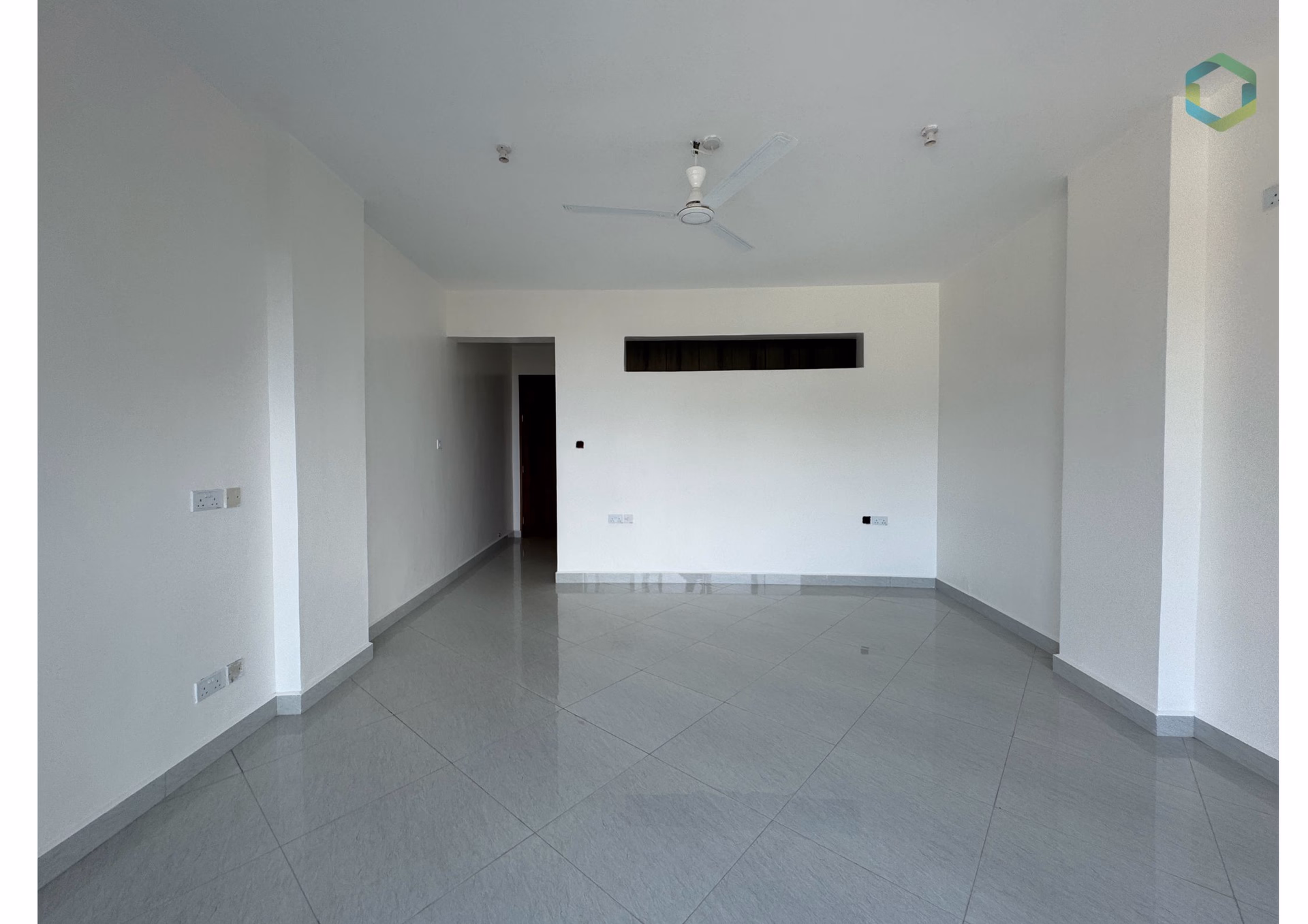 Four-bedroom apartment for sale at Jumeirah Palms, Nyali