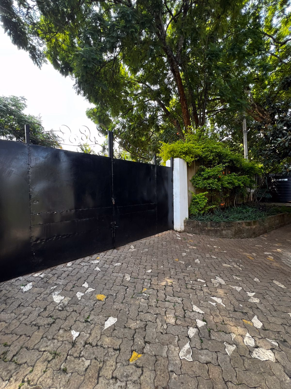 Commercial Property available for Rent