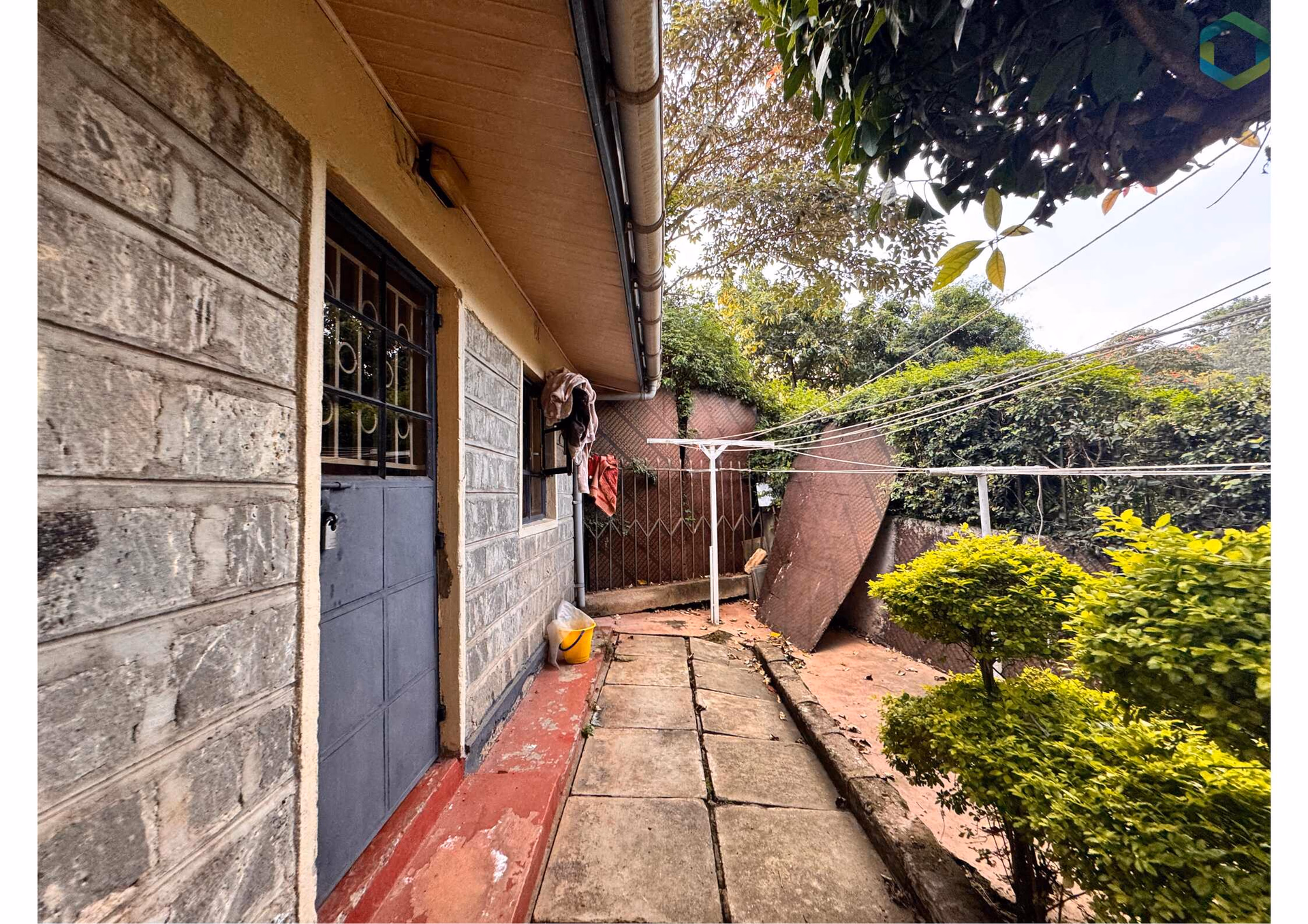 1 / 4 Acre Land in Parklands