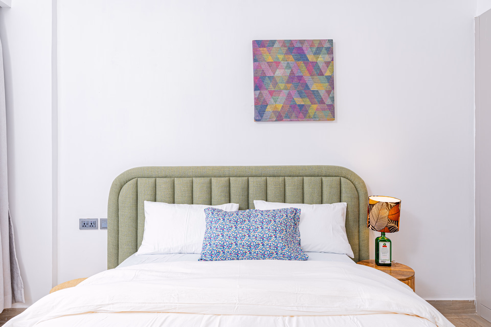 Riverside Square Residence - Three bedroom + DSQ