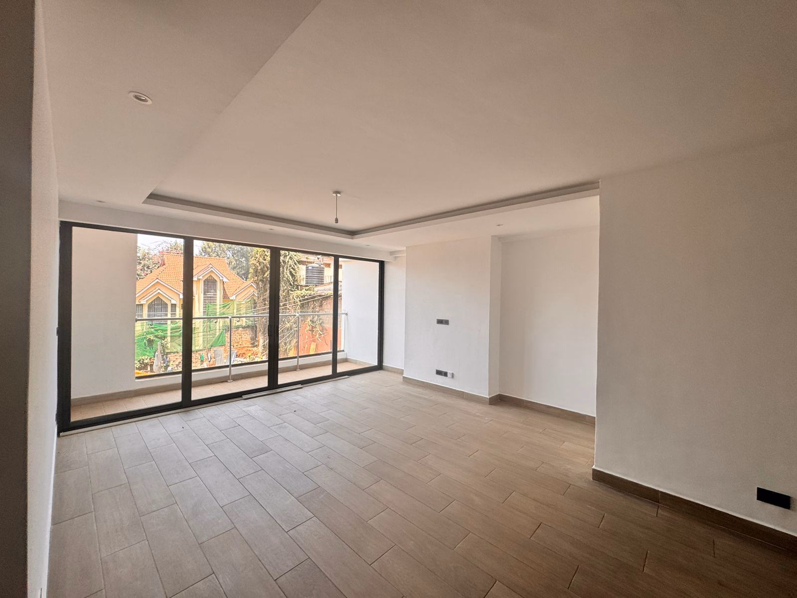 Three Bedroom For Rent In Riverside