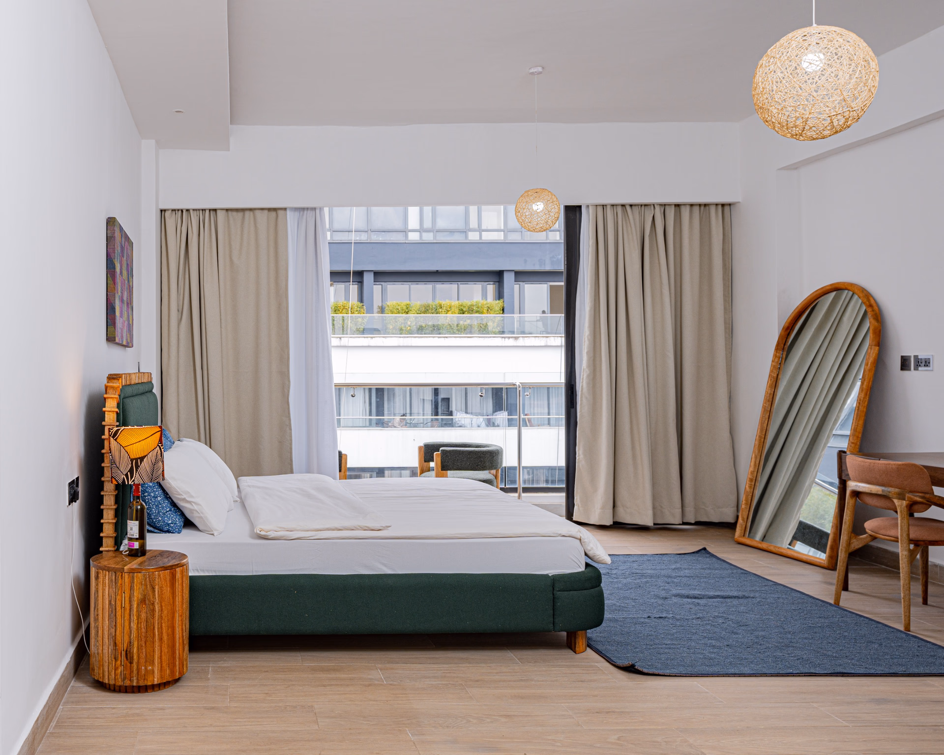 Riverside Square Residence - Three bedroom + DSQ