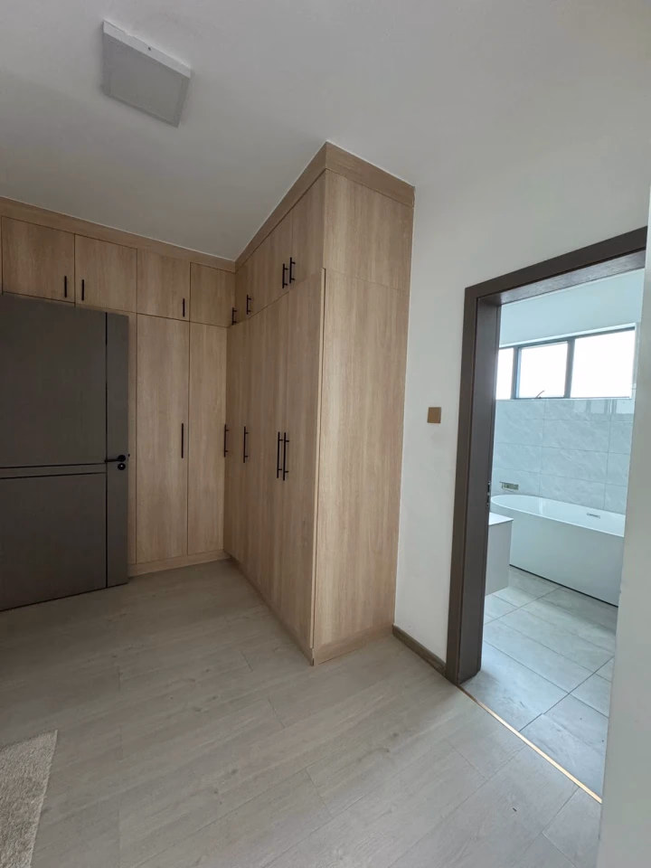 Four-bedroom for sale in Kilimani