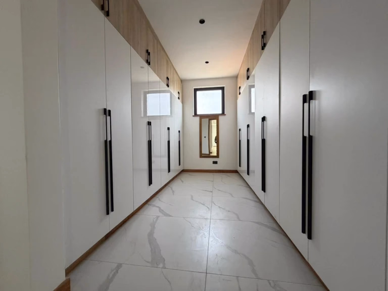 Two-bedroom apartment for sale on Peponi Road