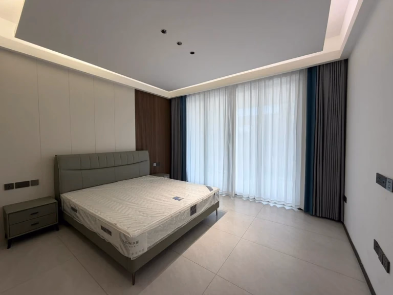 Exquisite five-bedroom villas for sale