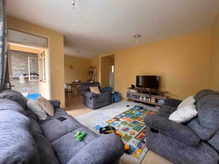 Three-bedroom maisonette for rent