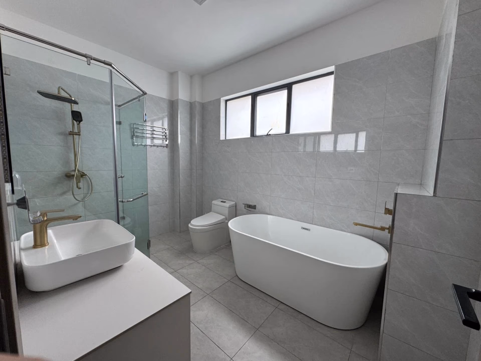 Four-bedroom for sale in Kilimani