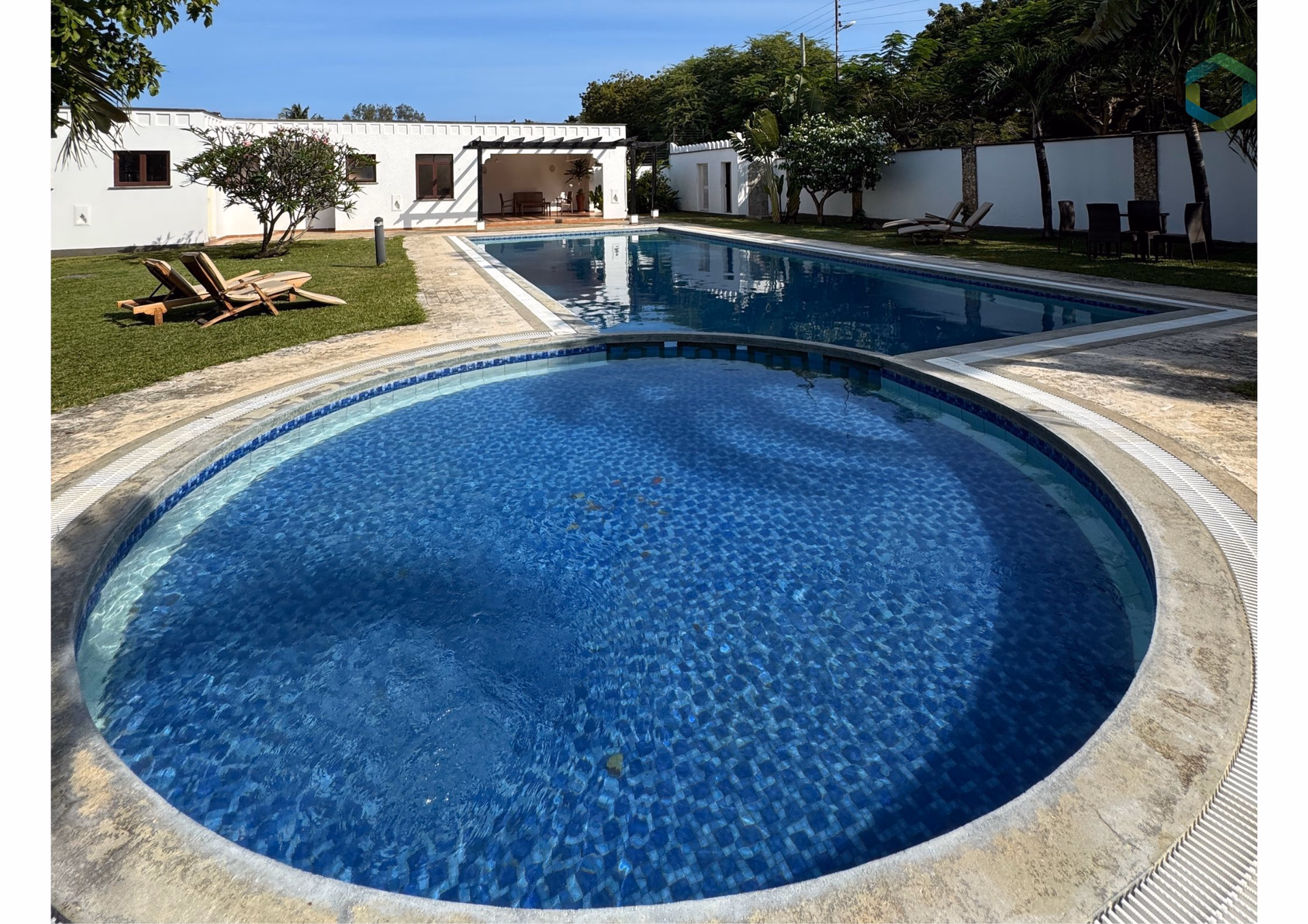 Lantana Coral Drive
