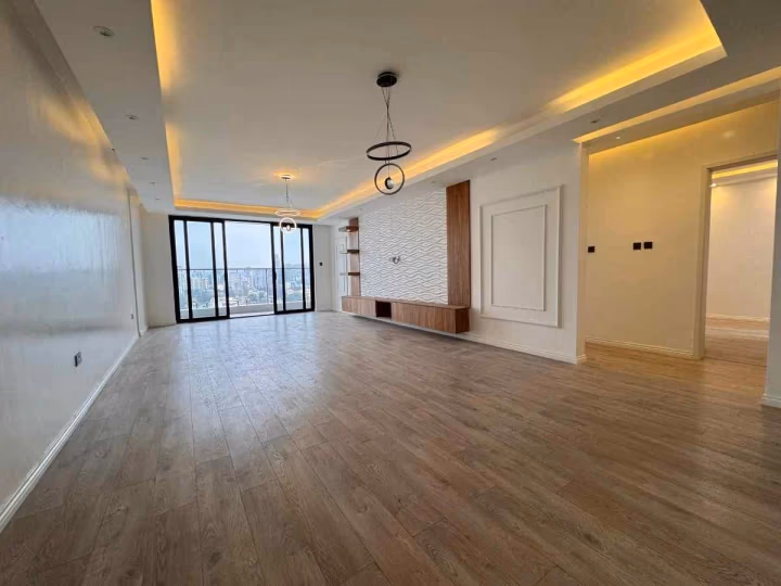 Three-bedroom apartment for rent in Parklands