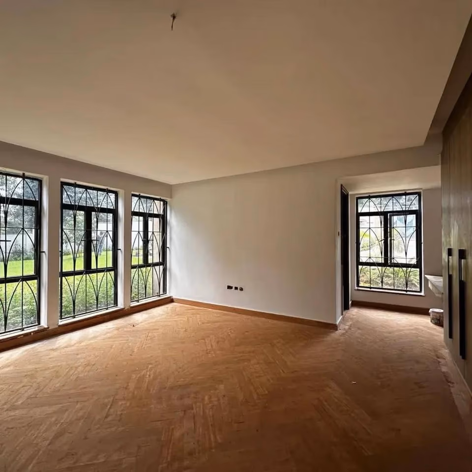 Newly built elegant 4-Bedroom (All En-Suite) for rent