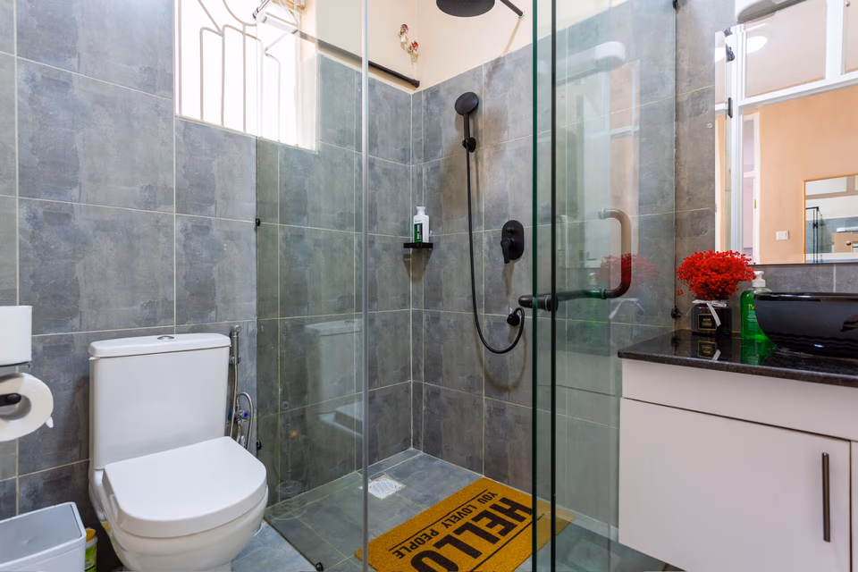 Fully-furnished maisonette for Rent