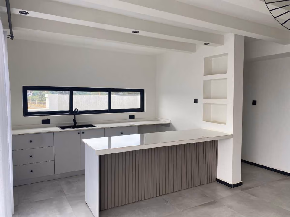 Amalia Springs - Four Bedroom Town houses