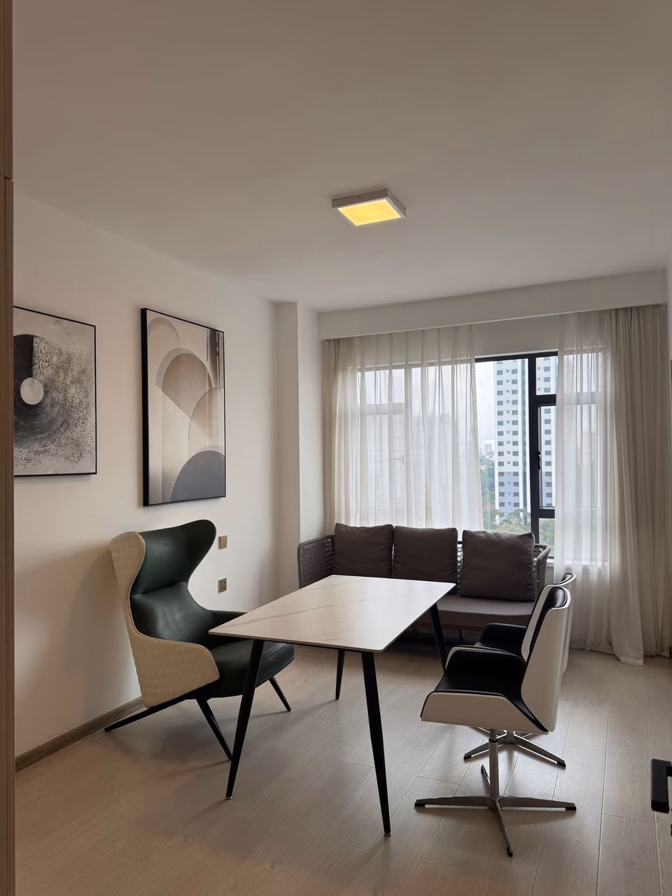 Fully furnished 4 bedroom apartment