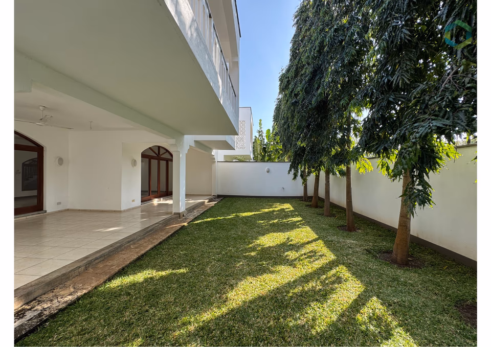 Lantana Coral Drive