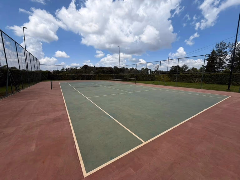 Four-bedroom townhouse for Sale in Kiambu Road