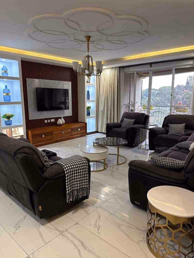 Four-bedroom duplex plus DSQ for Rent