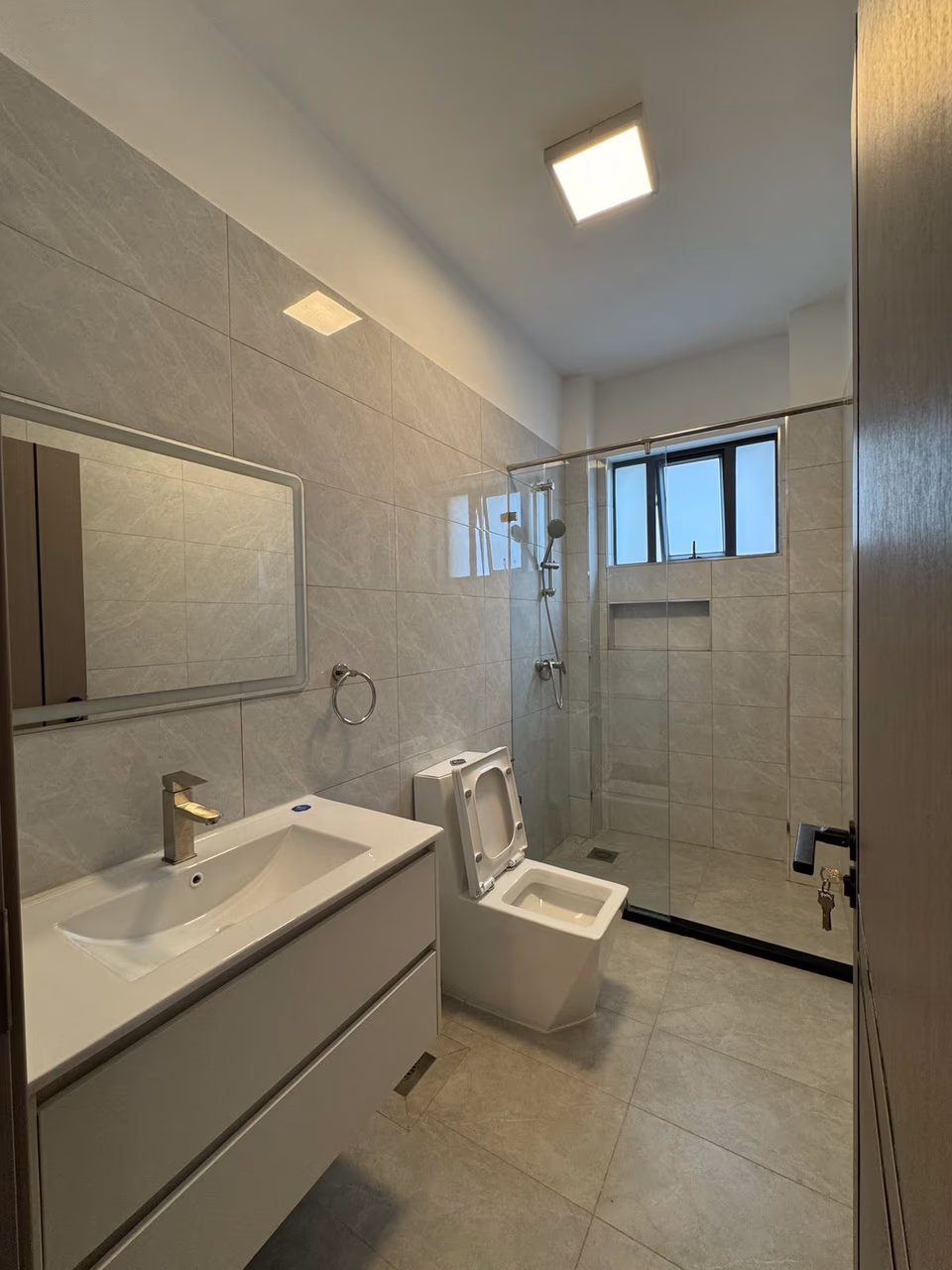 Fully furnished 4 bedroom apartment