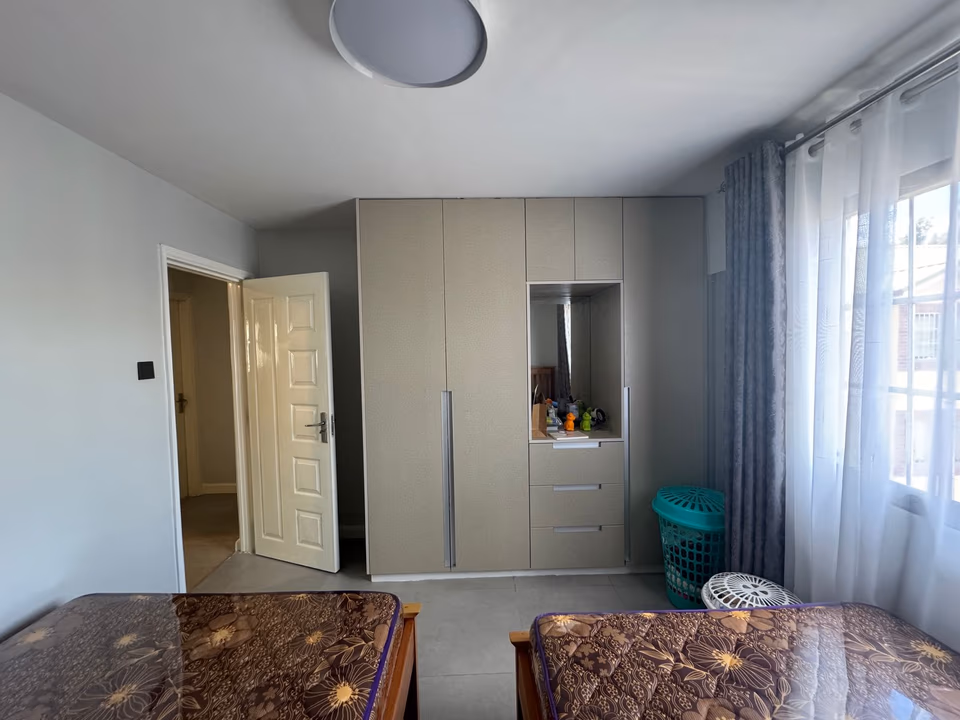 3-bedroom apartment for sale in Embakasi