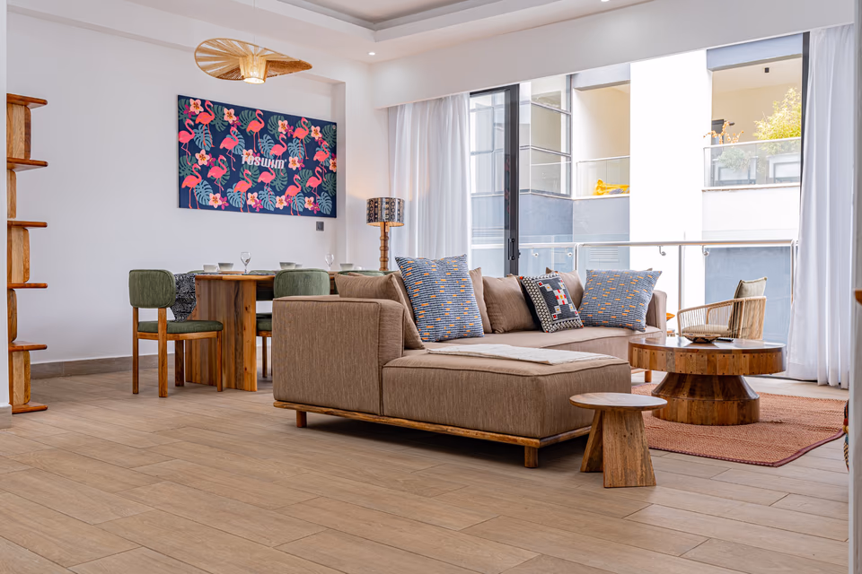 Riverside Square Residence - Three bedroom + DSQ