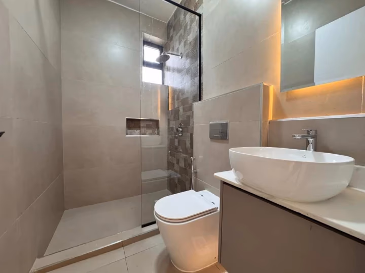 Three-bedroom apartment for rent in Parklands