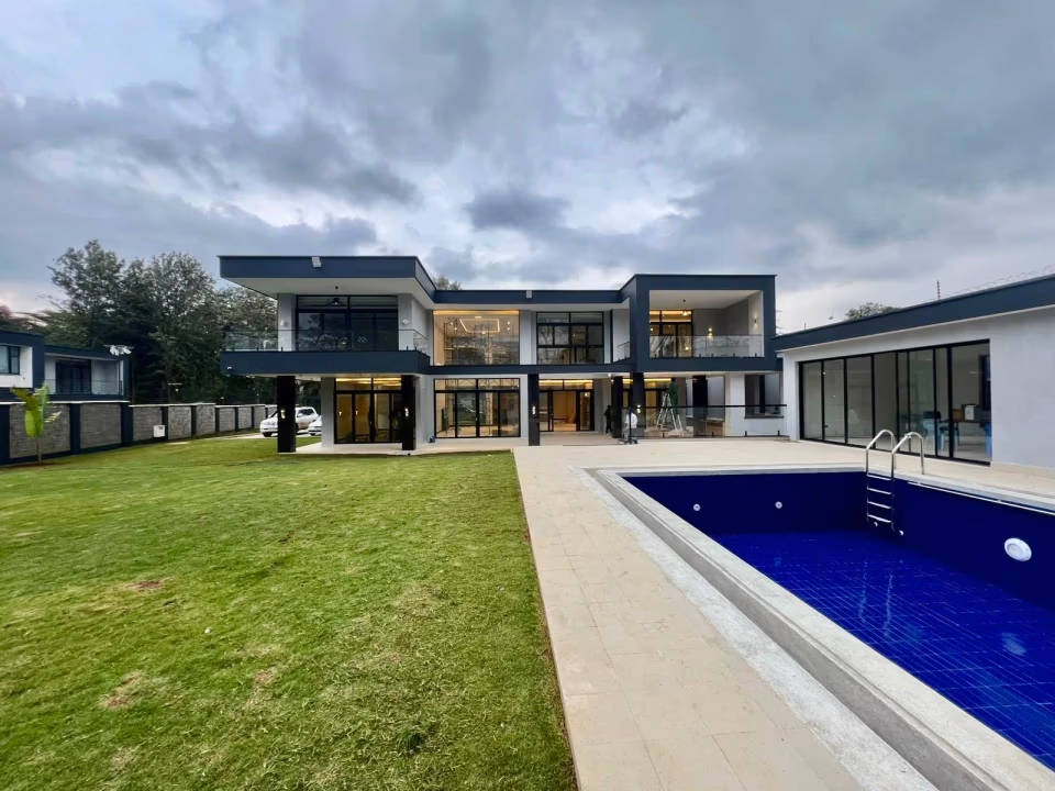5-bedroom Luxury Stand-Alone Villa for Rent