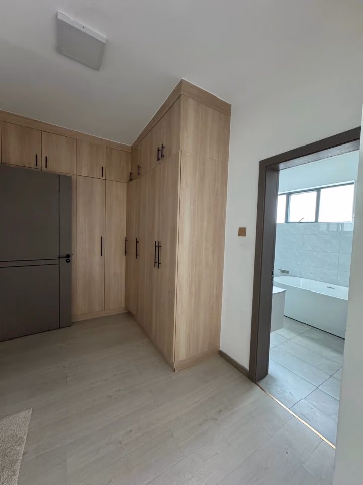 Four-bedroom for sale in Kilimani