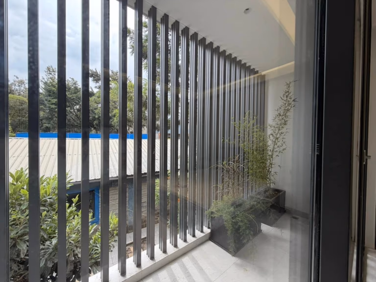 Exquisite five-bedroom villas for sale