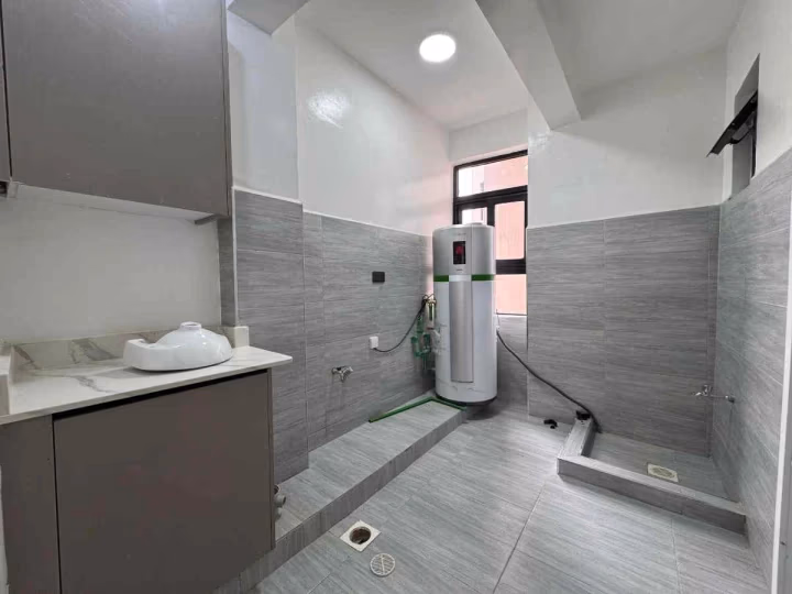 Three-bedroom apartment for rent in Parklands