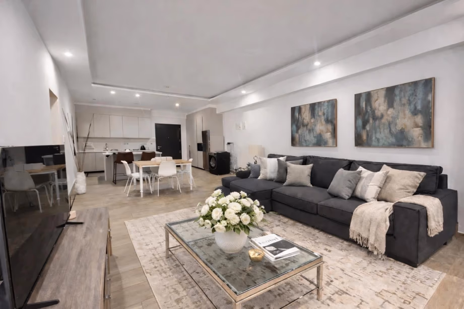 Fully furnished 1-bed available for rent in Riverside Square