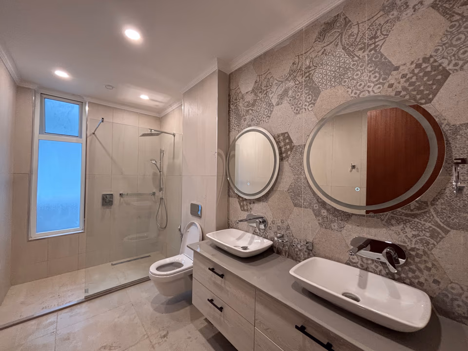 Colosseum Residences