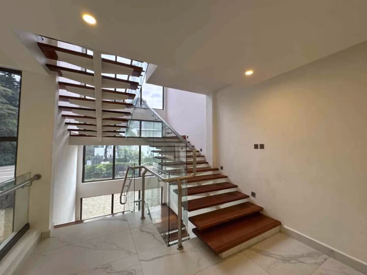 Exquisite 4-Bedroom Villa for Sale in Karen