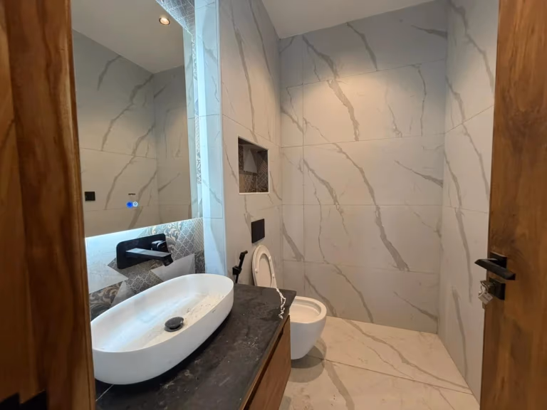 Two-bedroom apartment for sale on Peponi Road