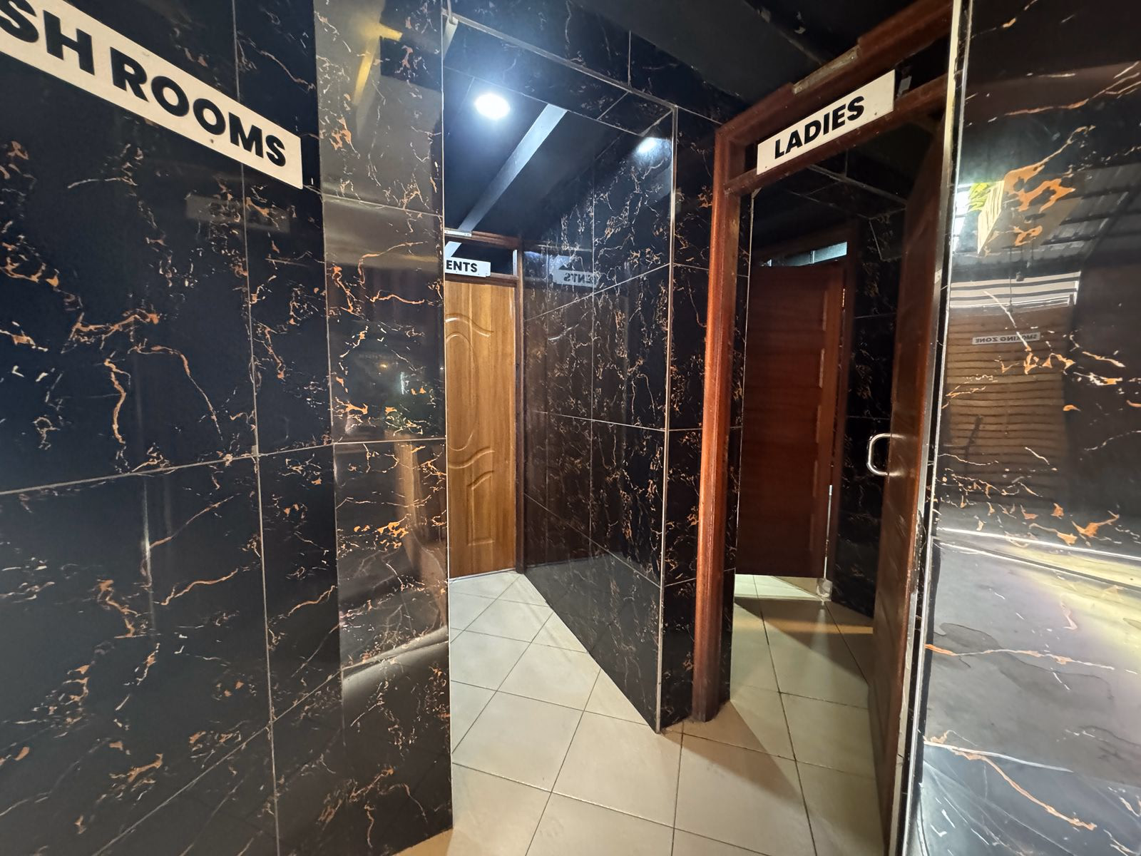 Prime Bar & Restaurant Space for Lease