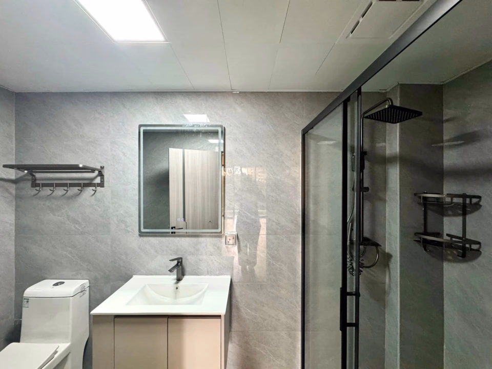 Diamond Ivy Two Bedroom Apartment For Rent