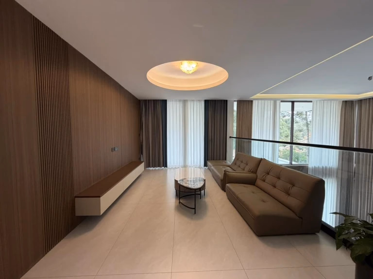 Exquisite five-bedroom villas for sale