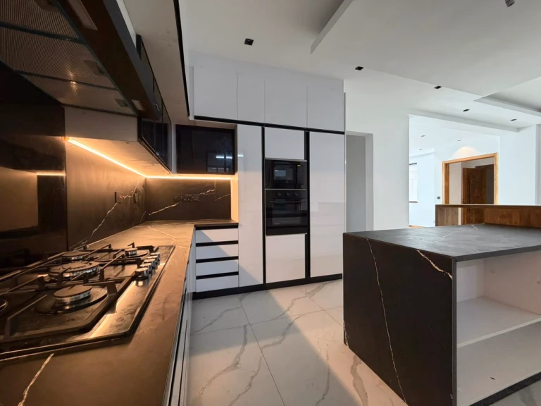 Two-bedroom apartment for sale on Peponi Road