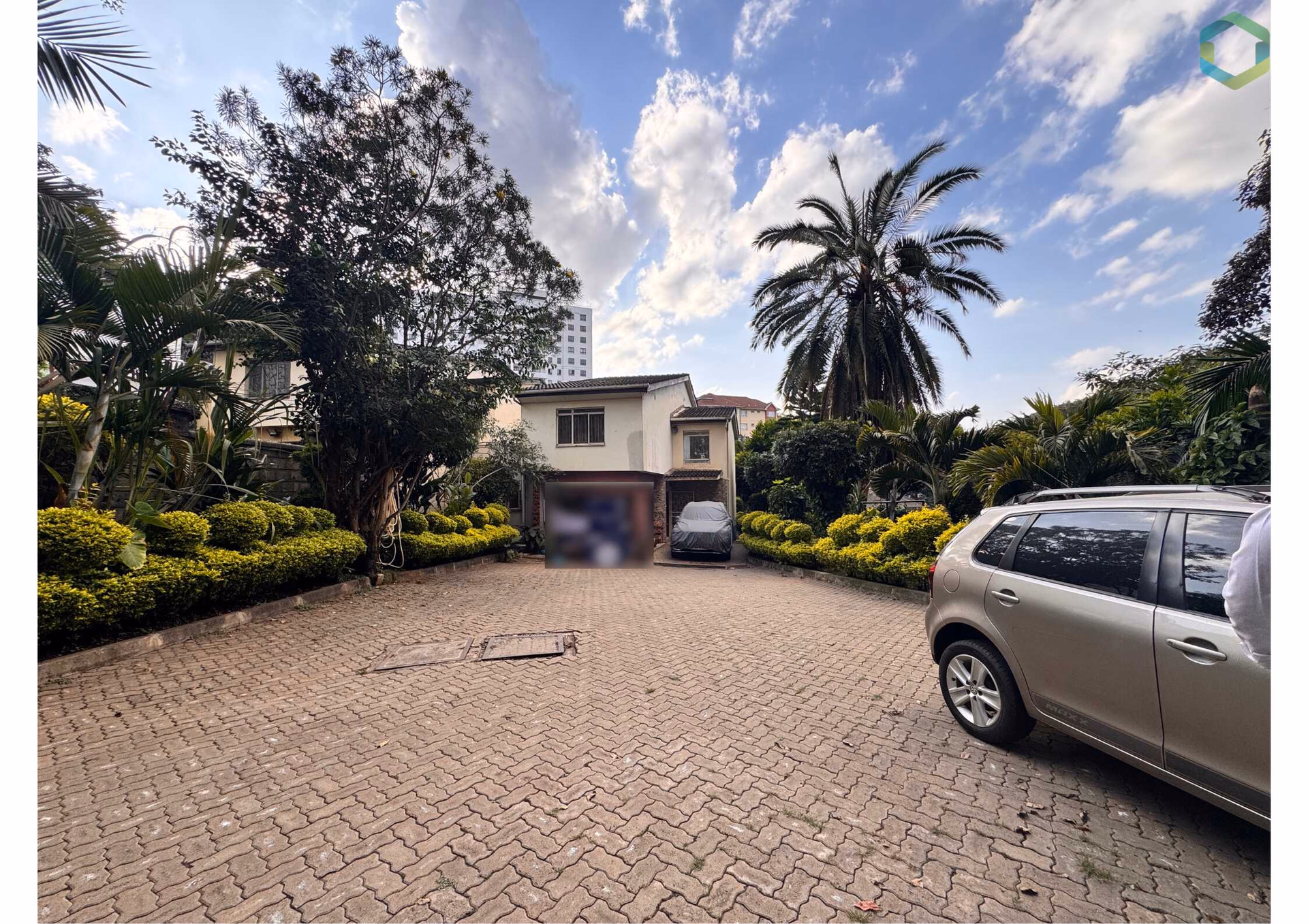 1 / 4 Acre Land in Parklands