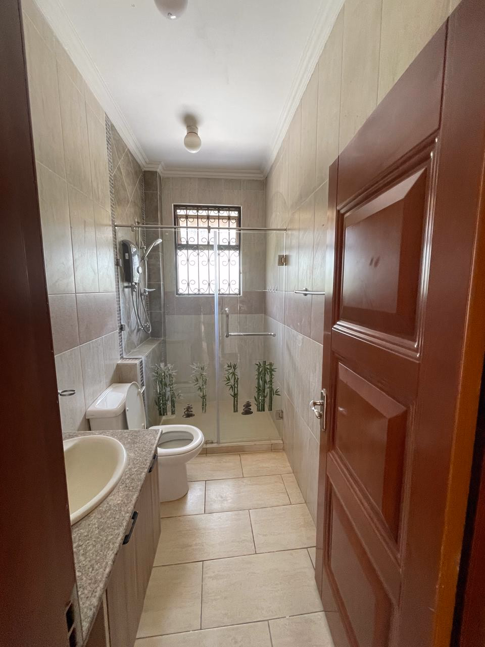 Four-bedroom villa for Rent in Ridgeways